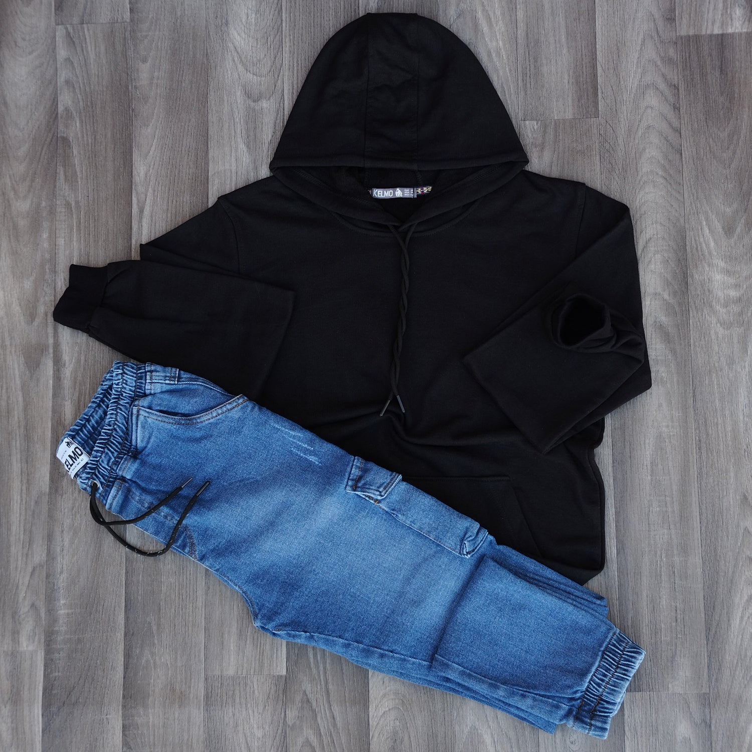 Ensemble Cargo Jeans Délavé Bleu + Capuche Cotton Noir