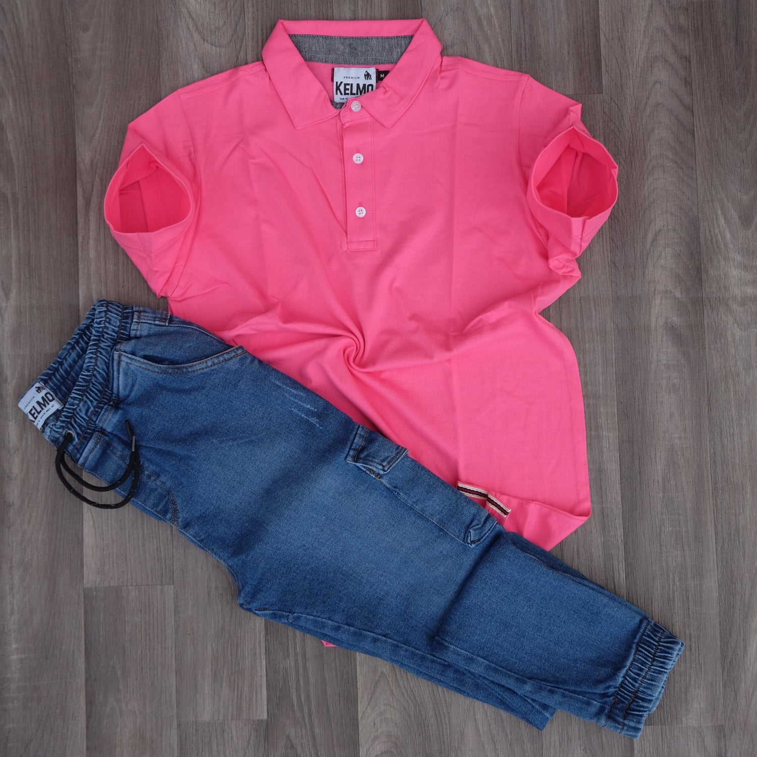 Ensemble Cargo Jeans Délavé Bleu + Polo Rose fushia