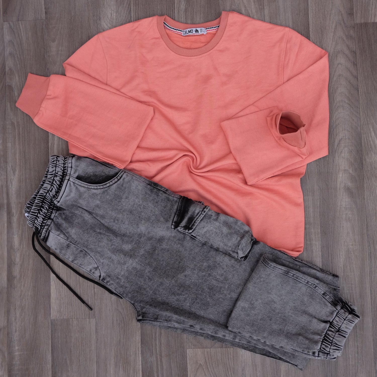 Ensemble Cargo Jeans Délavé Gris + Sweat Mortadelle